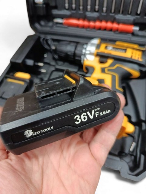 Wkrętarka LEO TOOLS 36V. WKRETARKA plus 2 AKU Wkrętarka LEO TOOLS 36V. WKRETARKA plus 2 AKU