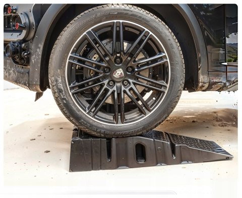 NAJAZDY 2 SZT SAMOCHODOWE WARSZTATOWE RAMPY NAJAZD PLATFORMY SZEROKIE 3T