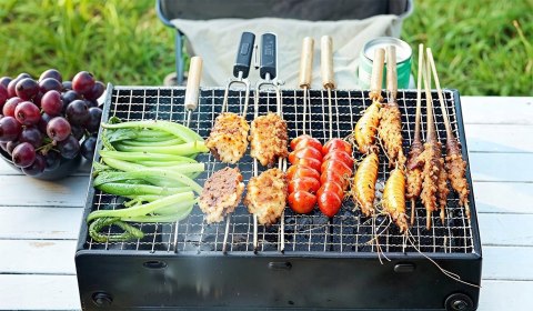GRILL SKŁADANY TURYSTYCZNY WALIZKA PRZENOŚNY OGRODOWY WĘGLOWY Z UCHWYTEM GRILL SKŁADANY TURYSTYCZNY WALIZKA PRZENOŚNY OGRODOWY WĘGLOWY Z UCHWYTEM